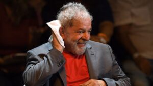 Magistrado rebate medida judicial y ordenó liberación inmediata del ex presidente de Brasil “Lula” da Silva