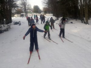 Niños en vacaciones visitaron Reserva Nacional Magallanes