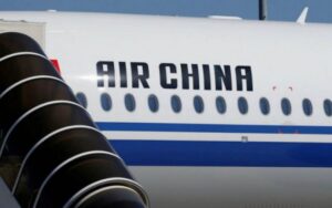 Alerta terrorista obliga a avión chino volver a París