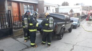 Emergencia por emanación de gas termina con un bombero herido