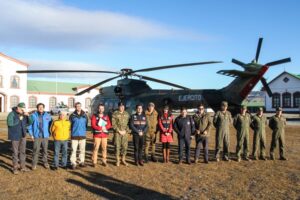 Autoridades regionales inspeccionaron desde el aire los dos principales ríos de la comuna