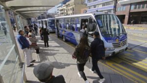 Subsidio al transporte público en regiones supera por primera vez el presupuesto proyectado para 2018