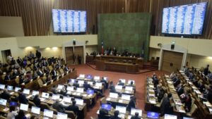 Chile Vamos prepara reclamo contra la mesa de la Cámara por carta a Piñera