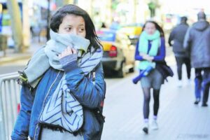 Punta Arenas mantendrá bajas temperaturas por “un evento de heladas matinales en la zona austral”