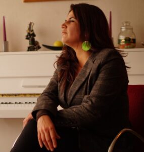 Académica Valeria Valle dictará taller y charlas para profesores de música