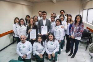 Instituto Santo Tomás y la Gobernación de Magallanes suscribieron convenio