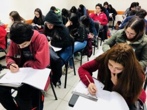 Más de 130 jóvenes rindieron ensayo PSU vespertino de Santo Tomás en Punta Arenas