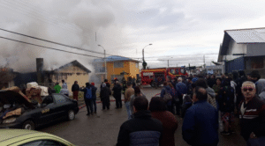 Voraz incendio arrasó con inmueble en Barrio 18 de Septiembre