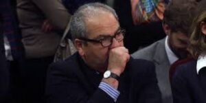 Subsecretario Castillo evalúa querella contra Fuad Chahín y Colegio Médico define postura