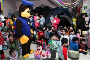 Centenares de párvulos celebraron Día del Niño con sus familias y corpóreos