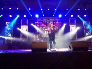 Huaso Filomeno alegró el ambiente con su humor en el Festival