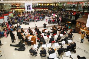 Orquesta Sinfónica deslumbró a visitantes de Zona Austral