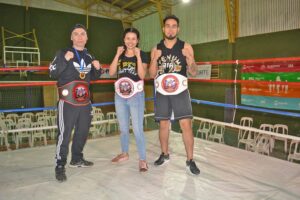 Destacada actuación de peleadores magallánicos en torneo de Kick Boxing