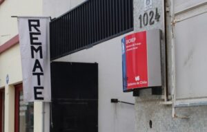 Artículos del Inach y antiguo hospital natalino serán rematados por la “Tía Rica”