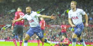 Alexis volvió a caer con el United y se acrecenta la crisis
