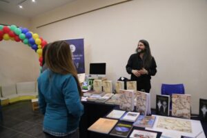 Conoce las actividades de hoy en la Feria del Libro Dinko Pavlov