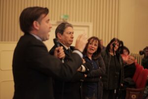 Padres enojados logran revertir una  extensión horaria para recuperar clases