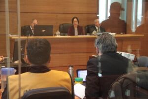 Acusado de agresión a pareja enfrenta juicio sin declarar y arriesgando 10 años de cárcel