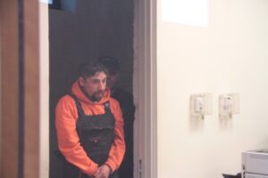 Insólito: entró a robar a dos casas y dejó abandonados carné, cuchillos y tarjetas