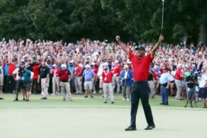 Tras cinco años sin triunfos, Tiger Woods ganó la final en el PGA Tour