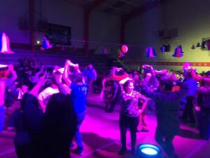 Puntarenenses disfrutaron y bailaron en fiestas y kermeses en Fiestas Patrias
