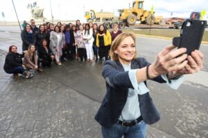 Mujeres magallánicas tuvieron primer encuentro de liderazgo y política