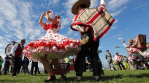 Cursos de cueca gratis con Injuv