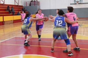 Sokol, Lago Blanco y Agrupación  son los líderes en el Senior Femenino
