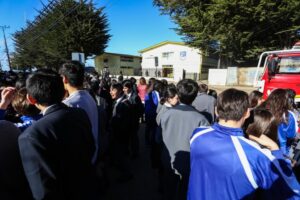 Fuga de gas en Liceo Contardi obligó a suspender las clases en el establecimiento