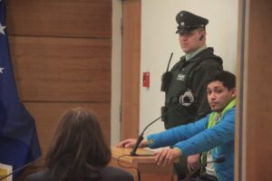Sujeto en libertad condicional volvió a la cárcel por agredir a su pareja