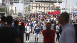 Sindicatos argentinos inician paro de 36 horas contra políticas económicas de Macri