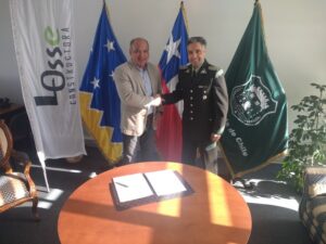Firman convenio para la reinserción laboral de internos
