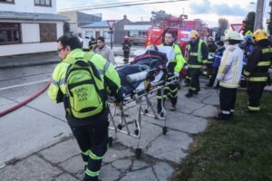 Joven resultó intoxicada por incendio en un aparente hostal clandestino