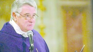 Fiscalía solicitará a la Iglesia de Santiago el decreto que determinó la expulsión de Cristián Precht