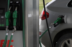 Este jueves todos los combustibles sufrirán alzas en sus valores
