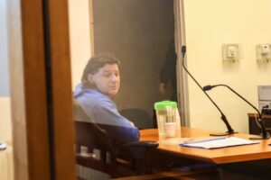 Con arresto domiciliario nocturno quedó chofer que chocó ebrio dos veces en 20 días