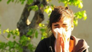 Especialista broncopulmonar explicó  las molestas alergias primaverales
