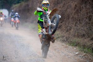 Nicolás Quinteros y Vicente Miranda destacaron en el Campeonato Nacional de Enduro
