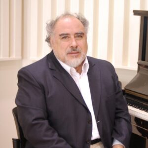 Falleció destacado músico magallánico Víctor Alarcón