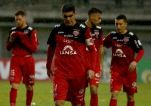 El drama del descenso está al rojo vivo en la Primera B