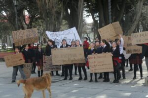 “Queremos ser libres”: Niños participaron en marcha apelando a sus derechos