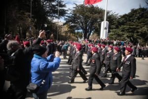 Veteranos del 78 culminaron su aniversario con multitudinario desfile