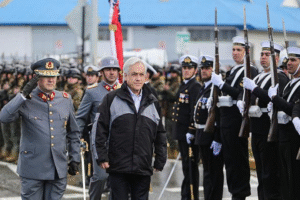 Jefe de estado encabezó desfile en conmemoración de los 500 años del descubrimiento del Estrecho de Magallanes