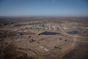 Gobierno asegura que se continúa trabajando en zona de derrame de petróleo