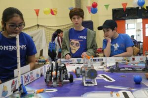 Jóvenes presentaron sus proyectos de robótica en la First Lego League Chile 2018