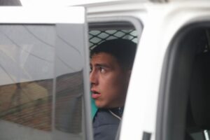 Teniente ayudante de la intendenta detuvo a sujeto que sustrajo prendas de vestir desde céntrica tienda