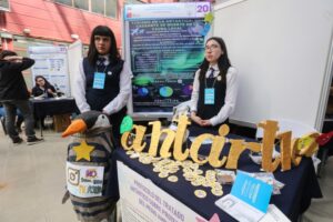 Jóvenes científicos mostraron sus  innovadores proyectos con temática antártica