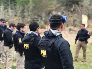 Oficiales de la PDI actualizan sus conocimientos en narcotráfico y crimen organizado