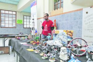 Masiva participación de comunidad magallánica en la muestra de coleccionistas “Hobbieland”