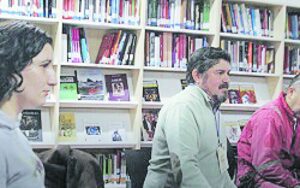 Internos de la cárcel participarán en concurso de microcuentos